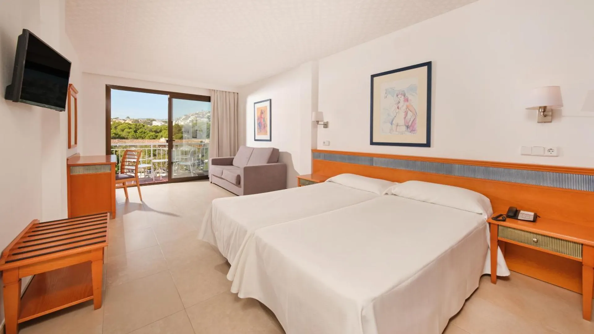 Hotel Casablanca Santa Ponça 3*,
